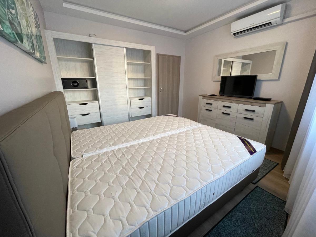 Lara Lux Apartment Hajdúszoboszló Eksteriør bilde