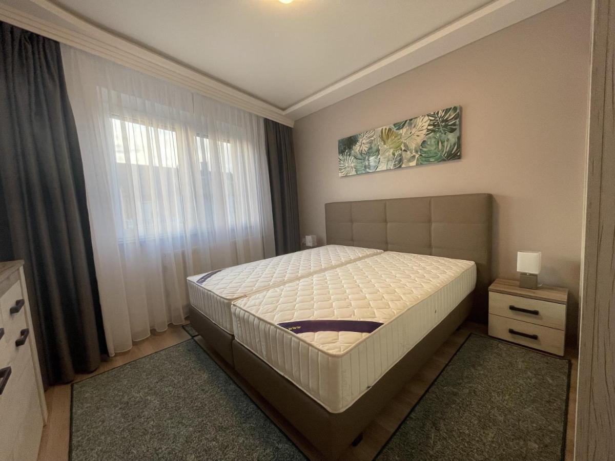 Lara Lux Apartment Hajdúszoboszló Eksteriør bilde