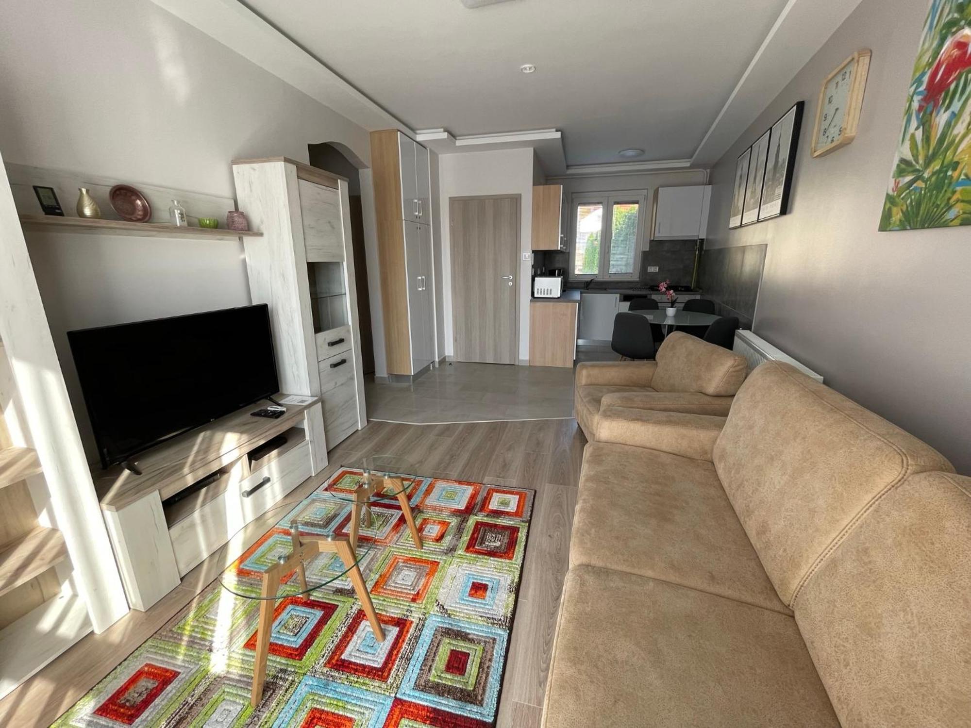 Lara Lux Apartment Hajdúszoboszló Eksteriør bilde